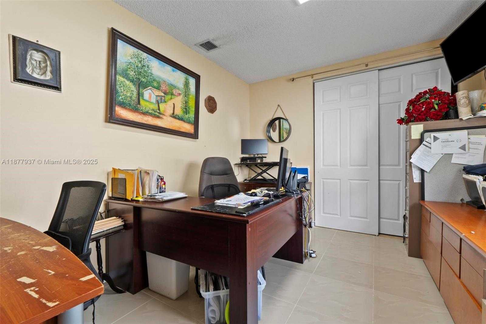 Small Image of 4957 SOUTH WEST 162ND AVE, Miramar Number 26