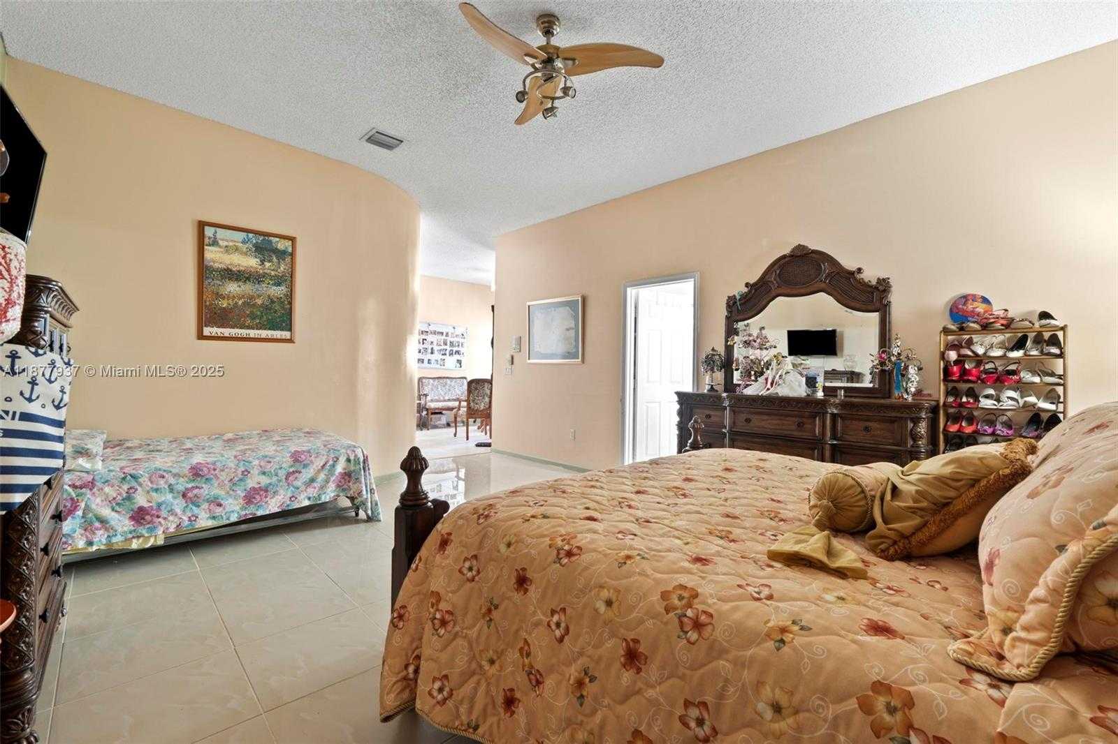 Small Image of 4957 SOUTH WEST 162ND AVE, Miramar Number 40