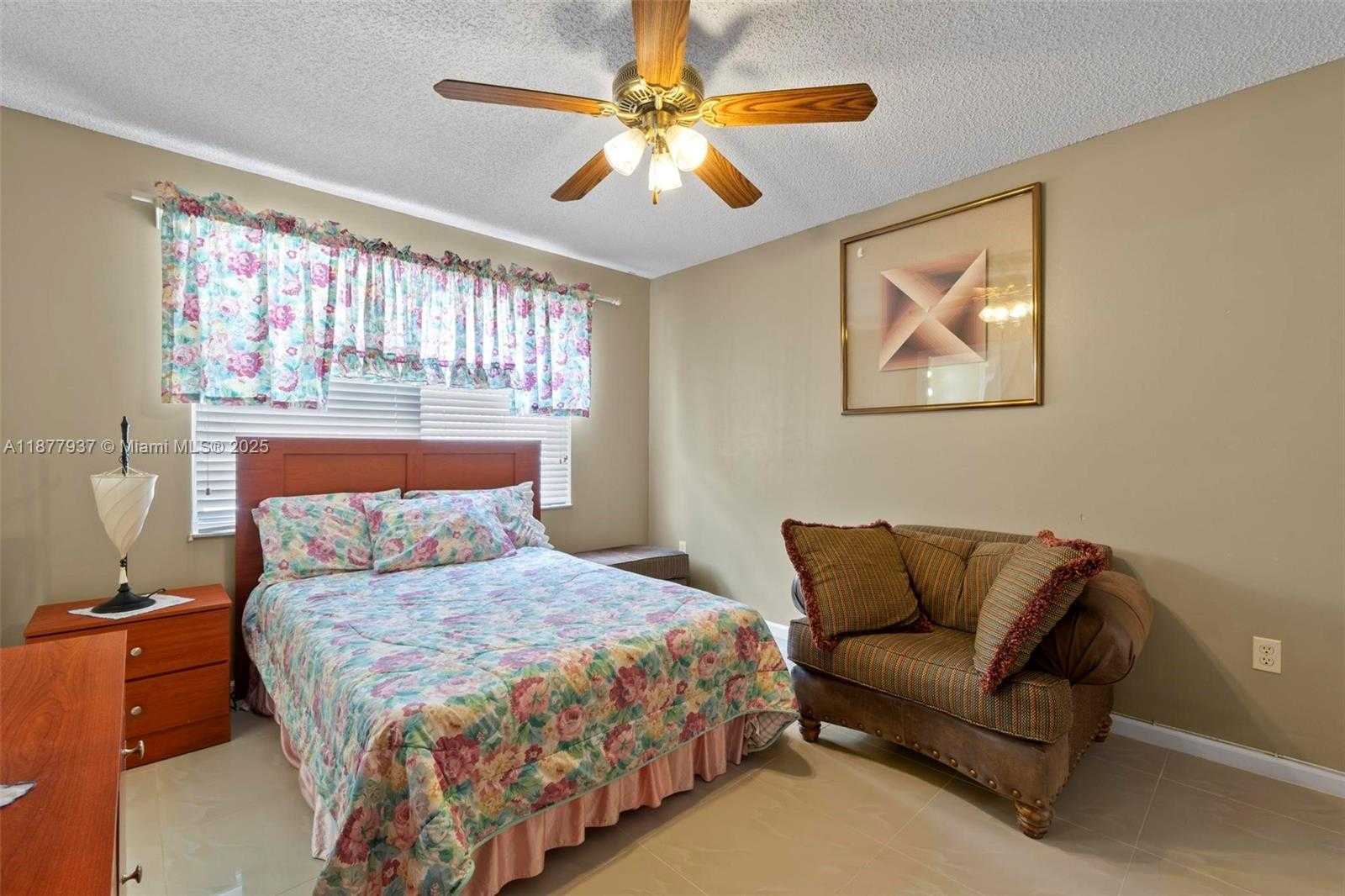 Small Image of 4957 SOUTH WEST 162ND AVE, Miramar Number 42