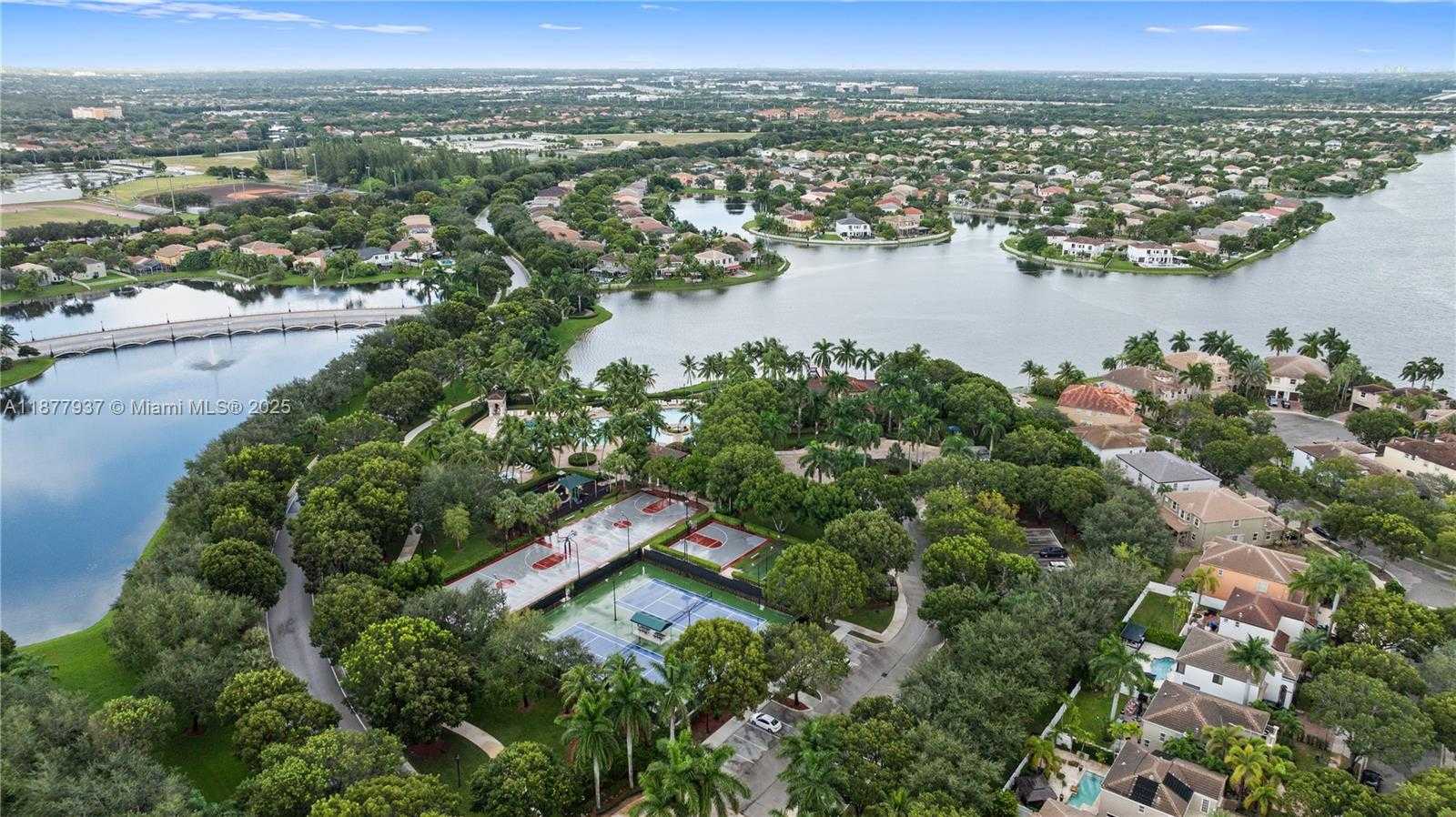 Small Image of 4957 SOUTH WEST 162ND AVE, Miramar Number 52