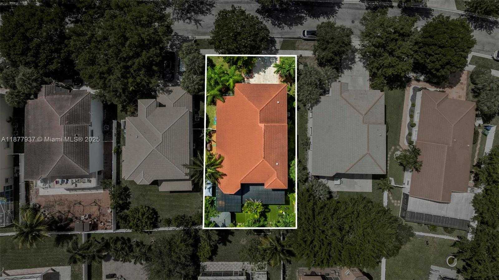 Small Image of 4957 SOUTH WEST 162ND AVE, Miramar Number 54