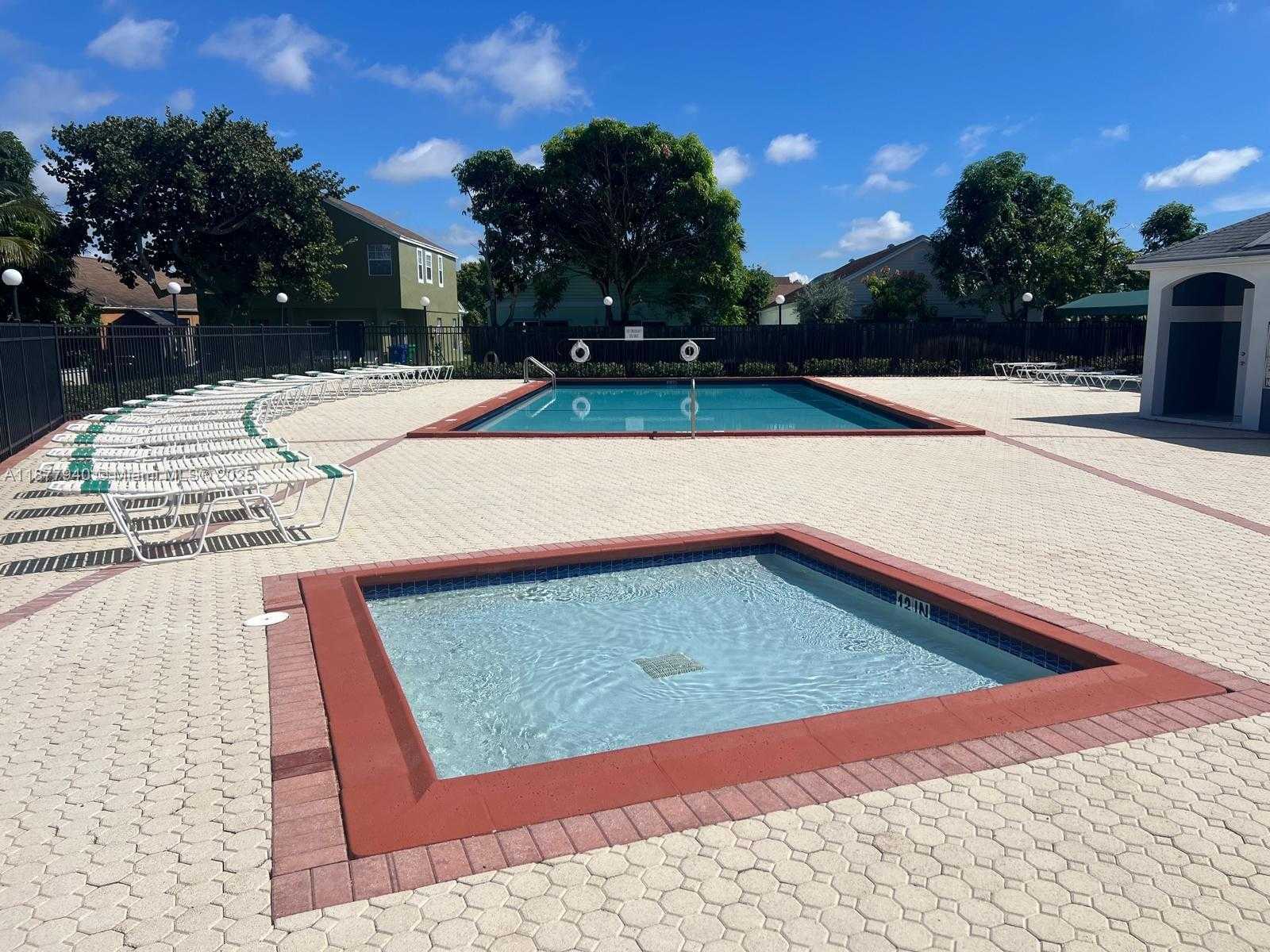 Small Image of 3650 MARLBERRY LN, Miramar Number 14