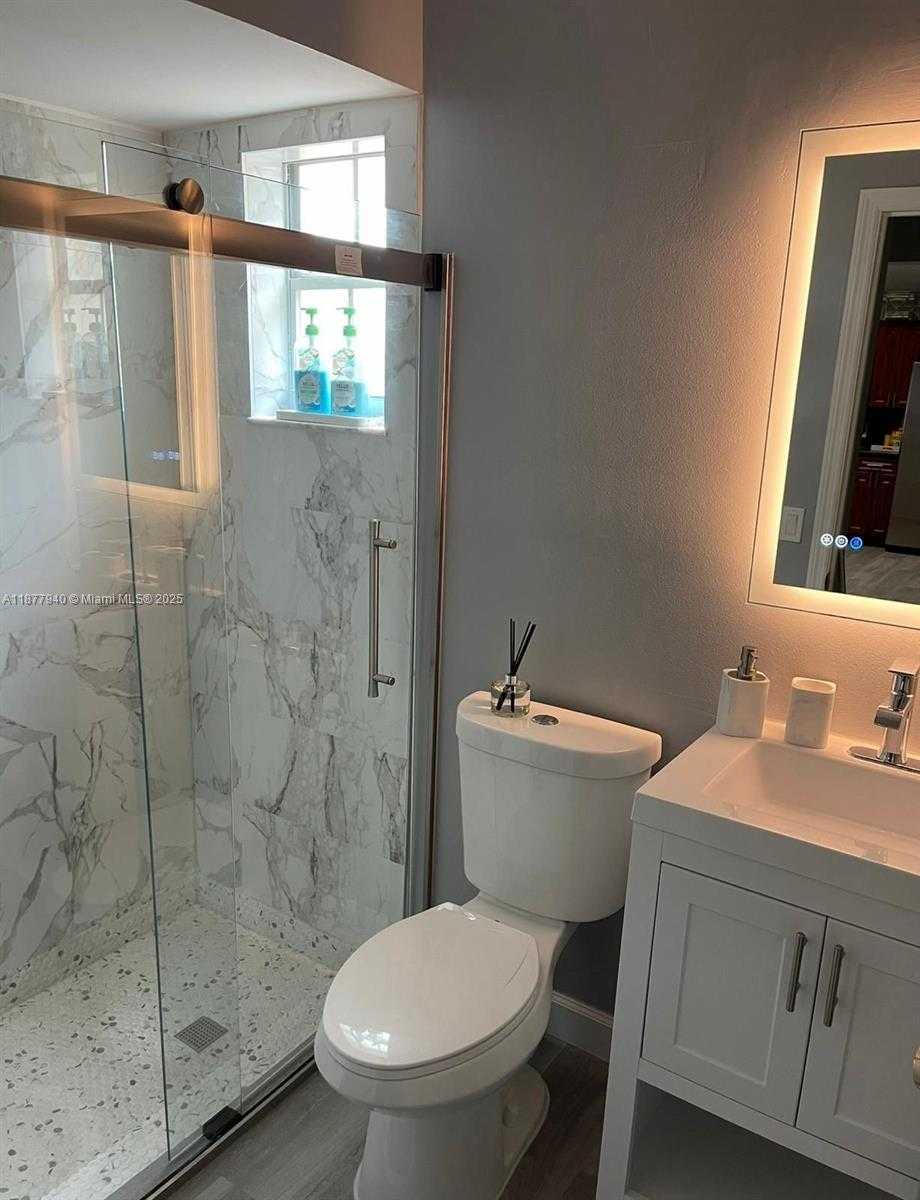 Small Image of 3650 MARLBERRY LN, Miramar Number 8