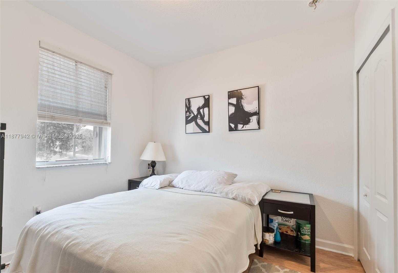 Small Image of 8720 NORTH WEST 109TH CT, Doral Number 17