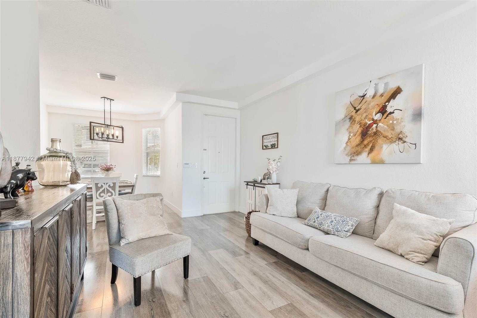 Small Image of 8720 NORTH WEST 109TH CT, Doral Number 6