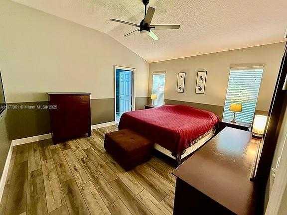 Small Image of 524 SOUTH WEST CRAWFISH DR, Port St. Lucie Number 13