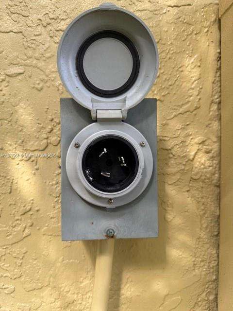 Small Image of 524 SOUTH WEST CRAWFISH DR, Port St. Lucie Number 21