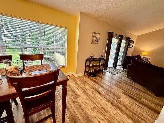 Small Image of 524 SOUTH WEST CRAWFISH DR, Port St. Lucie Number 5