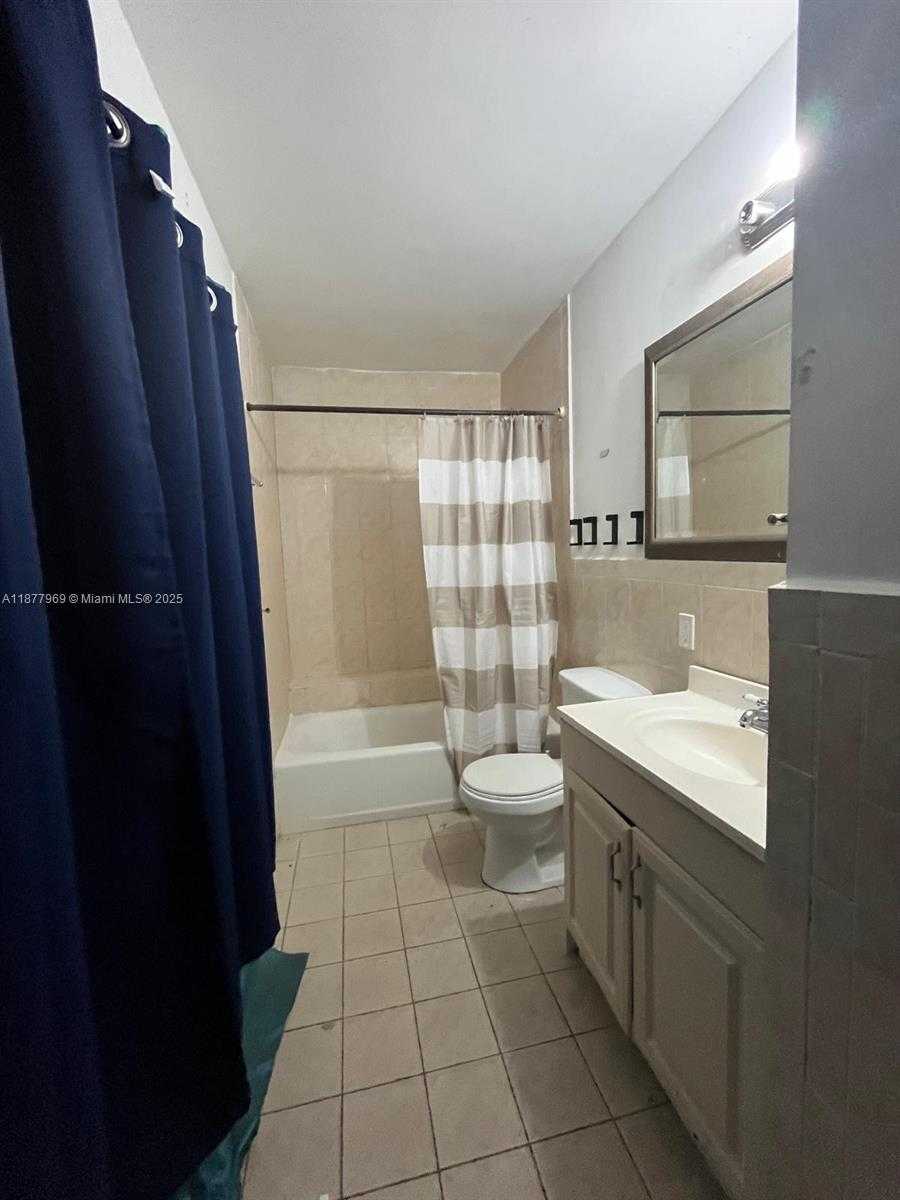 Small Image of 1565 NORTH EAST 141ST ST, North Miami Number 21