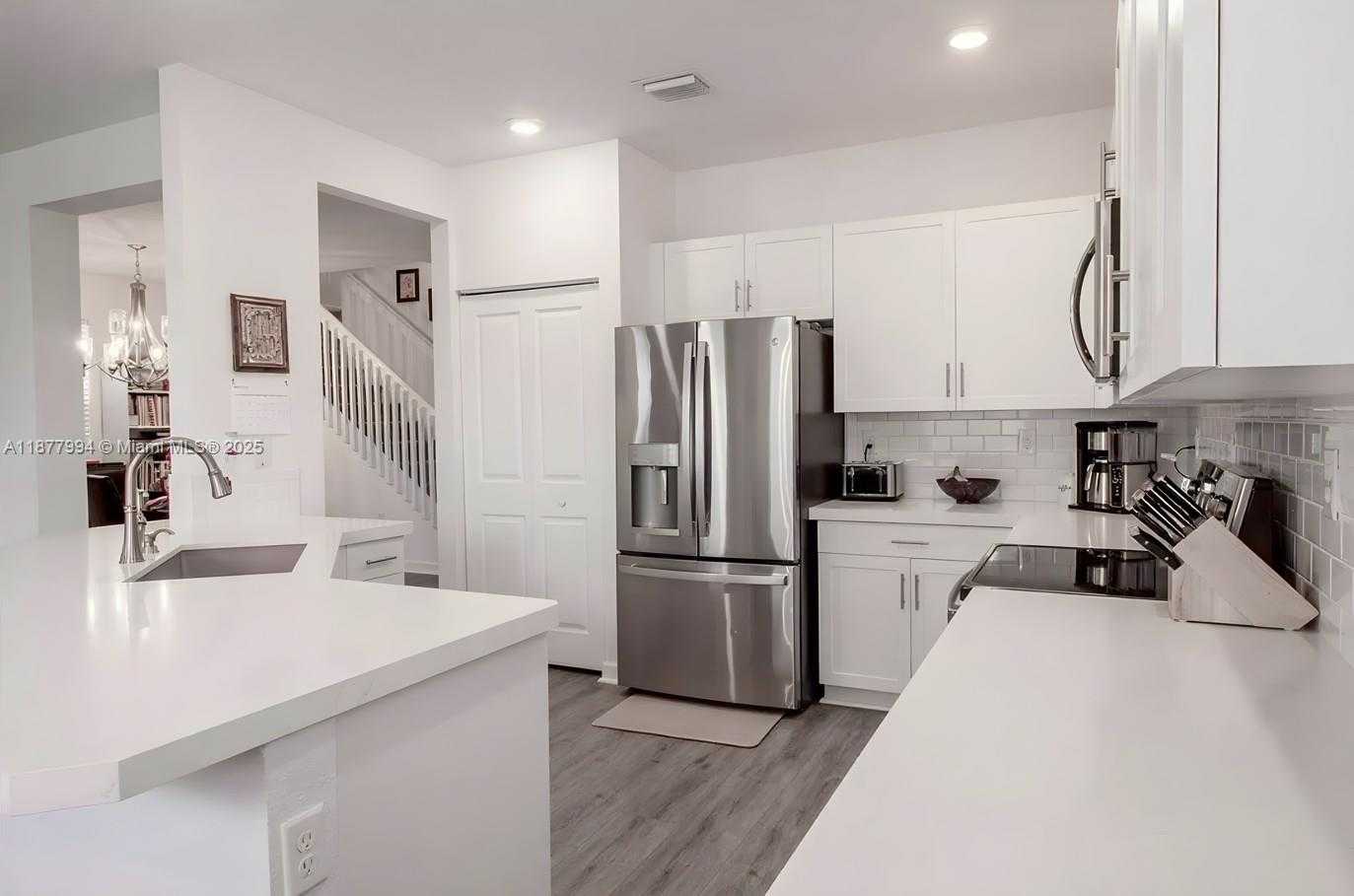 Small Image of 1432 SOUTH EAST 26TH RD, Homestead Number 14