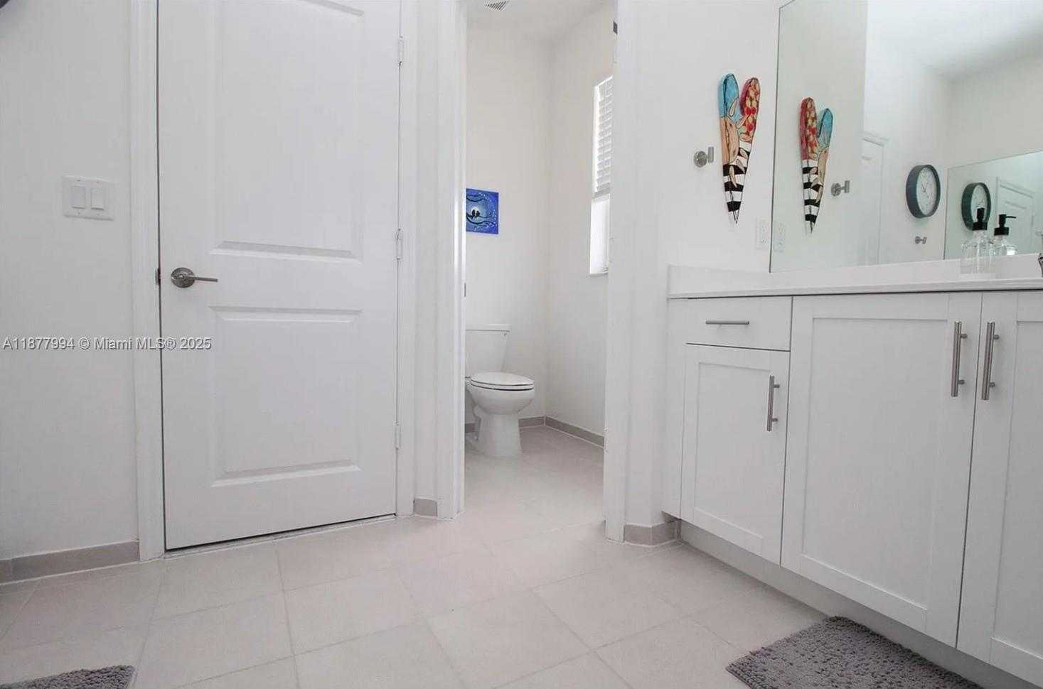 Small Image of 1432 SOUTH EAST 26TH RD, Homestead Number 25