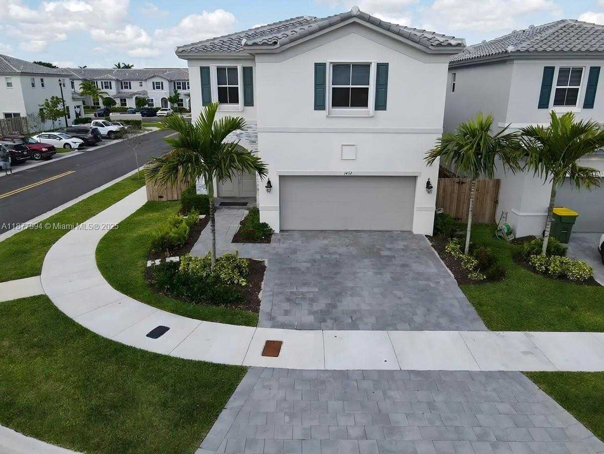 Small Image of 1432 SOUTH EAST 26TH RD, Homestead Number 3