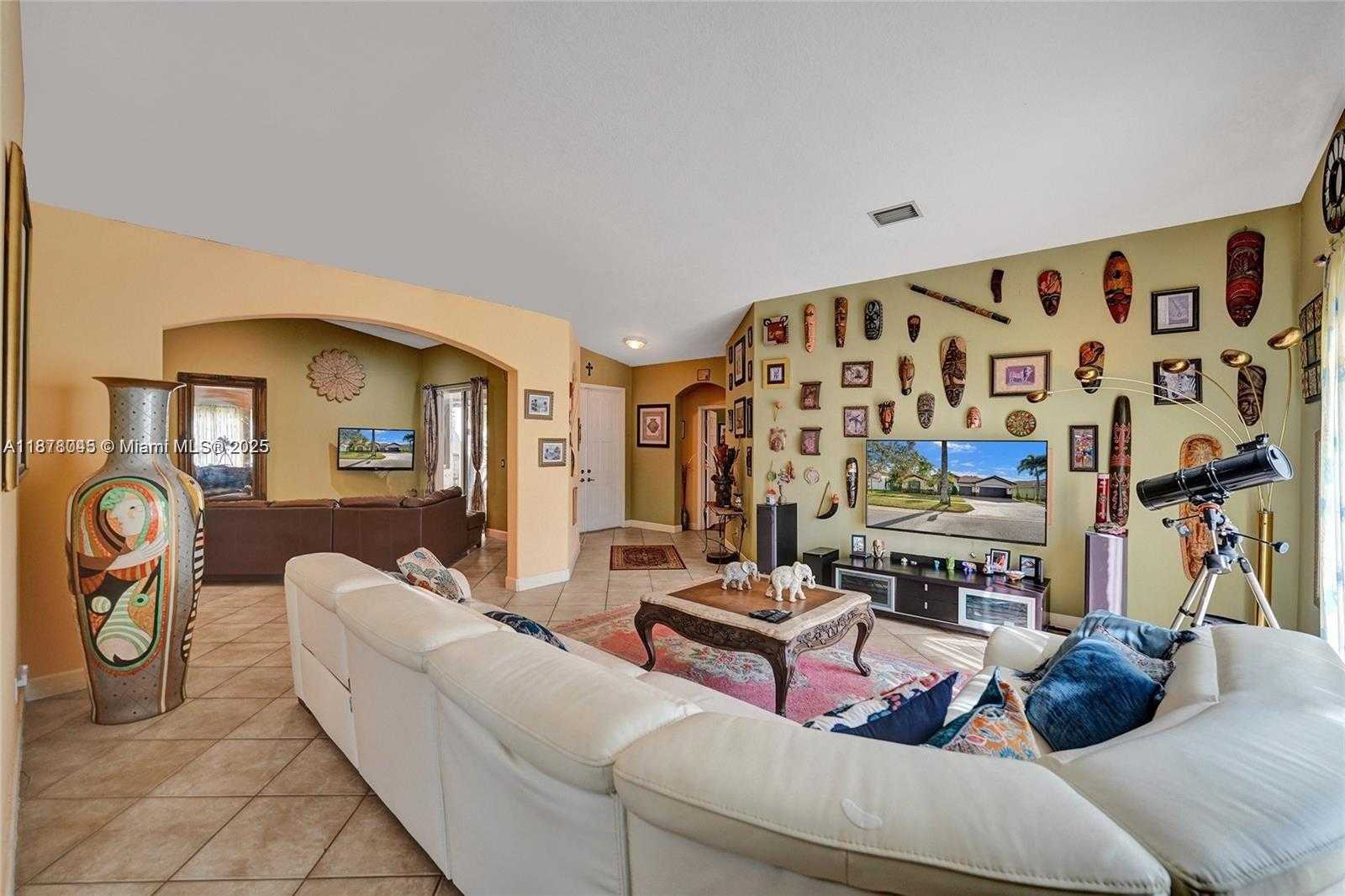 Small Image of 14520 SOUTH WEST 37TH ST, Miramar Number 19