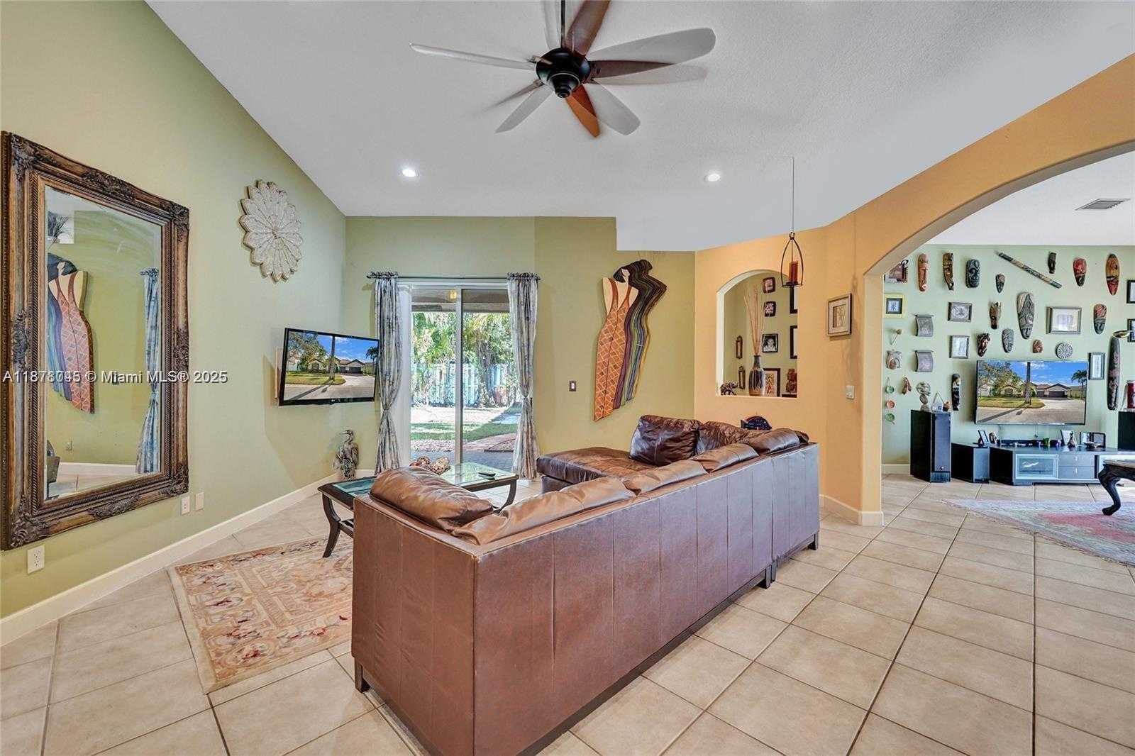 Small Image of 14520 SOUTH WEST 37TH ST, Miramar Number 22