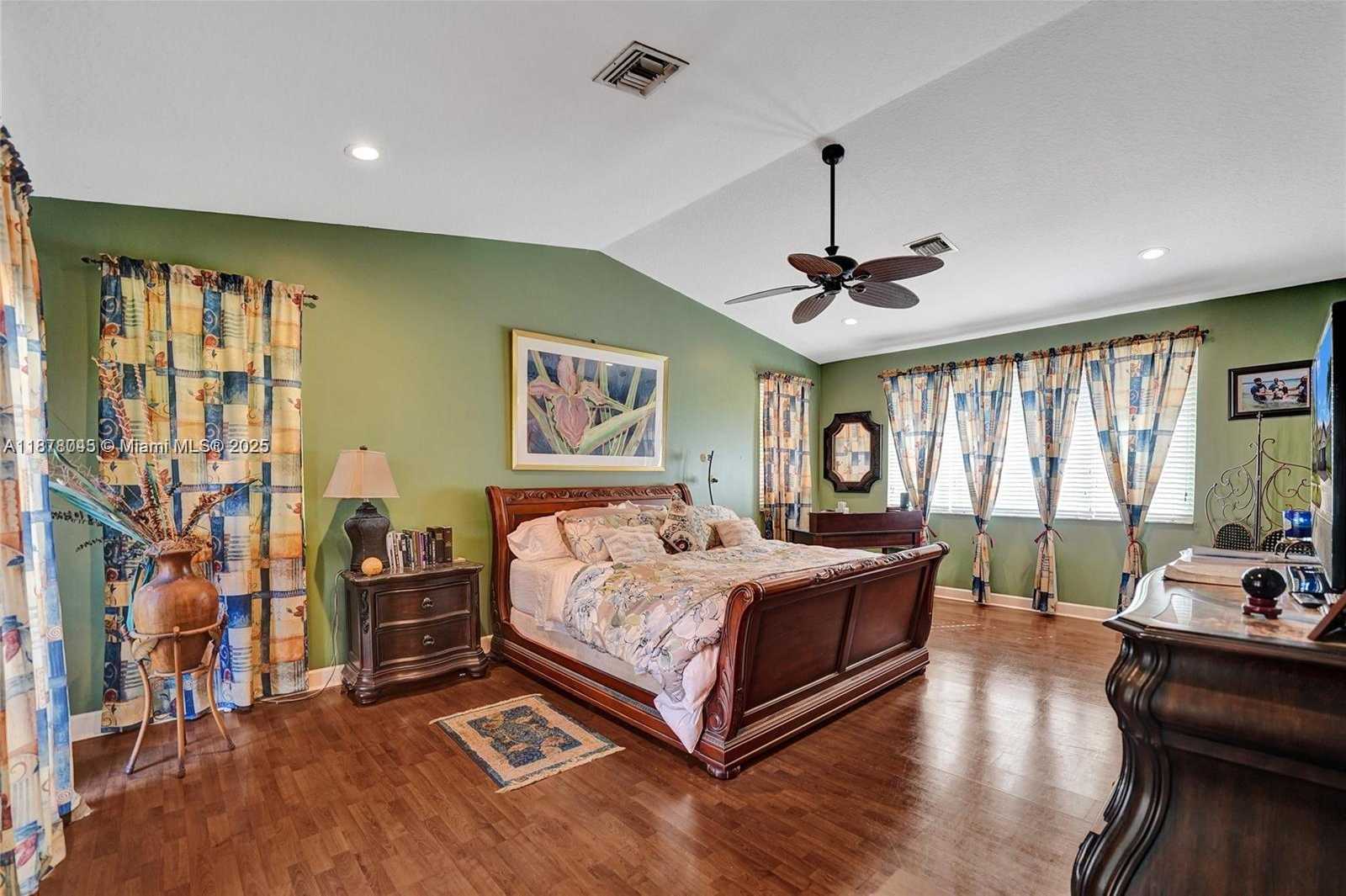 Small Image of 14520 SOUTH WEST 37TH ST, Miramar Number 40