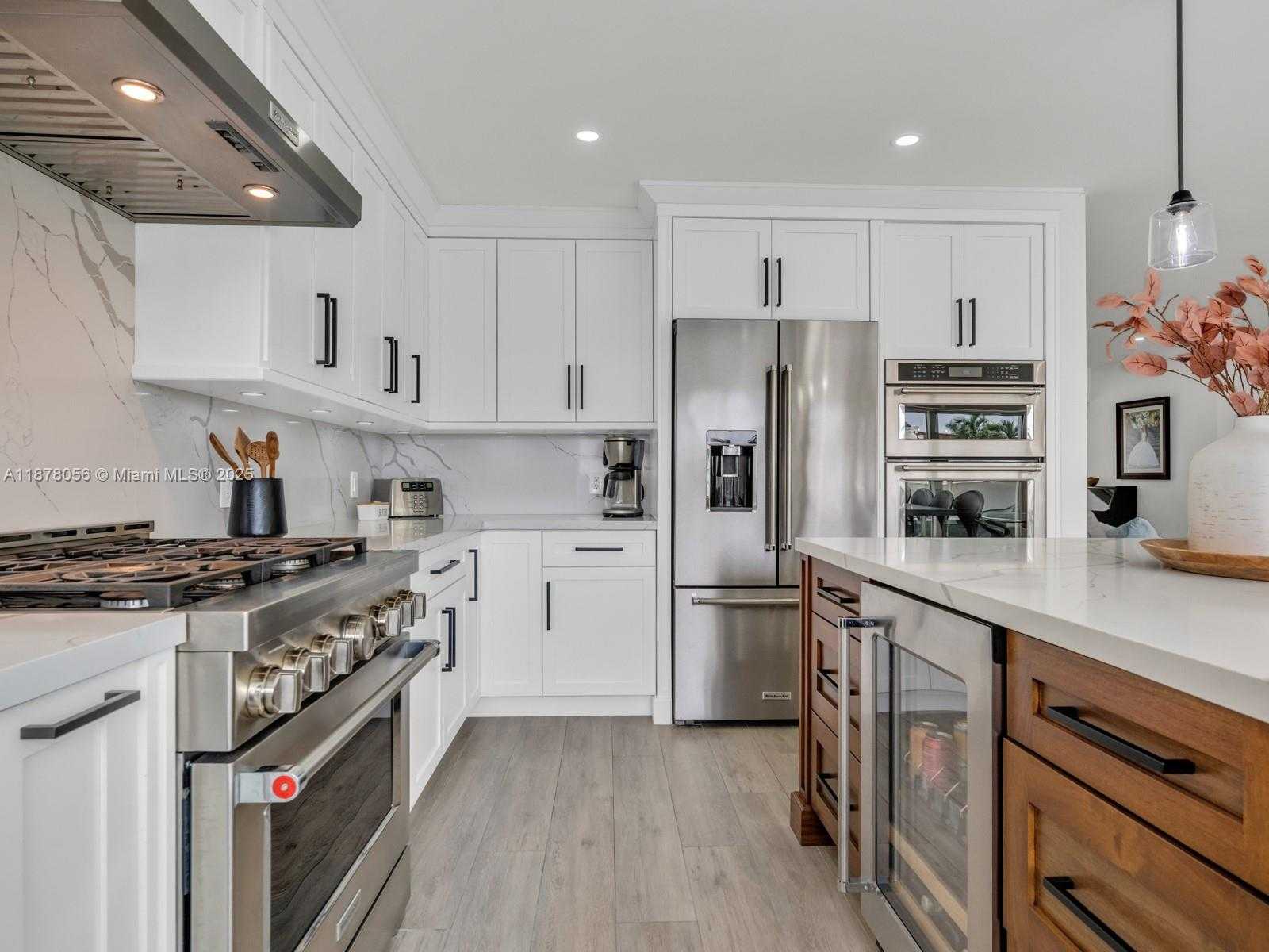 Small Image of 1206 MANGO ISLE, Fort Lauderdale Number 12