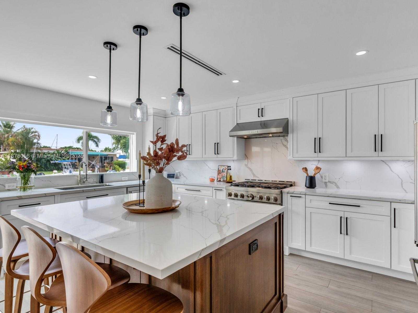 Small Image of 1206 MANGO ISLE, Fort Lauderdale Number 21
