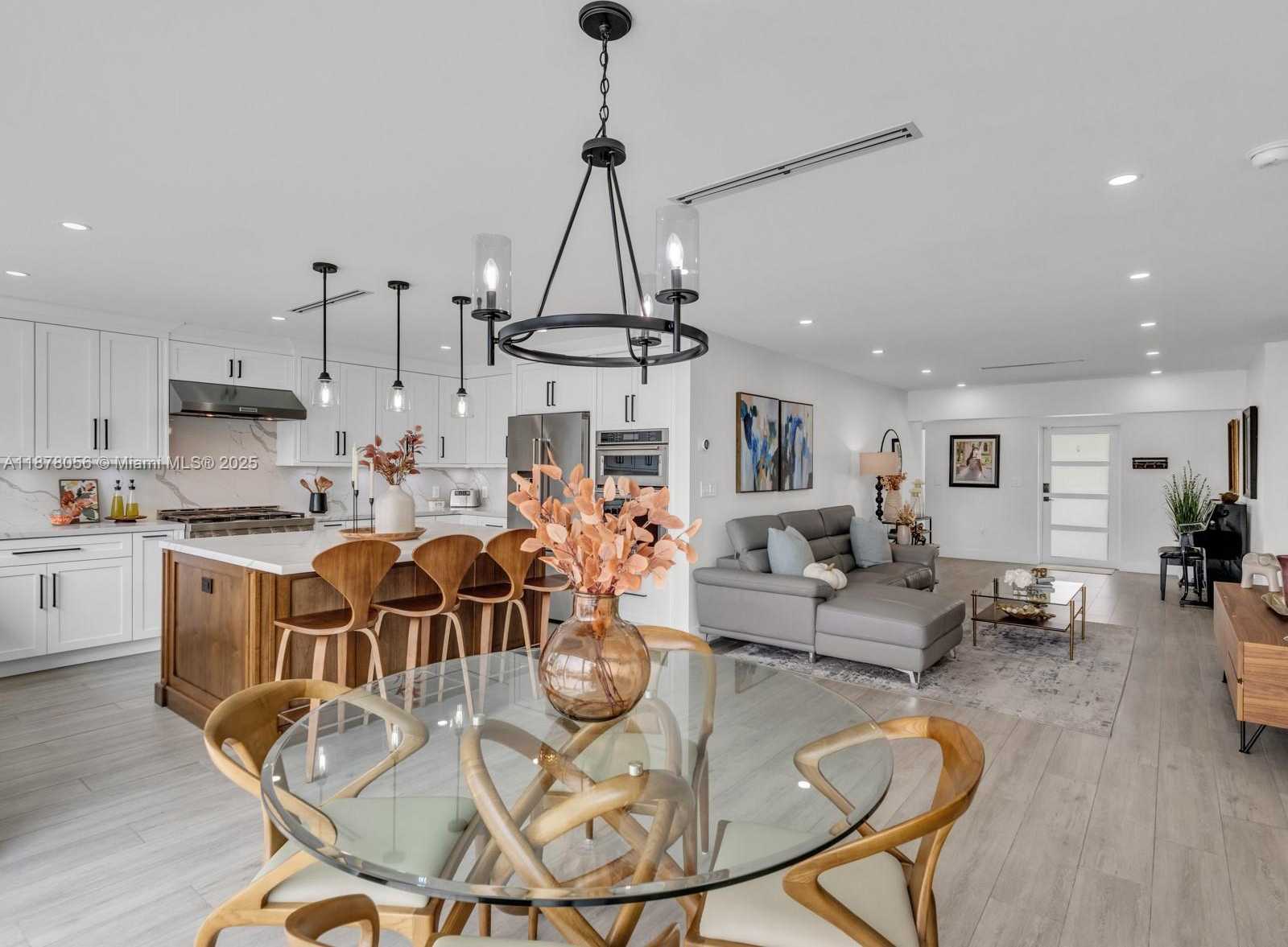 Small Image of 1206 MANGO ISLE, Fort Lauderdale Number 22