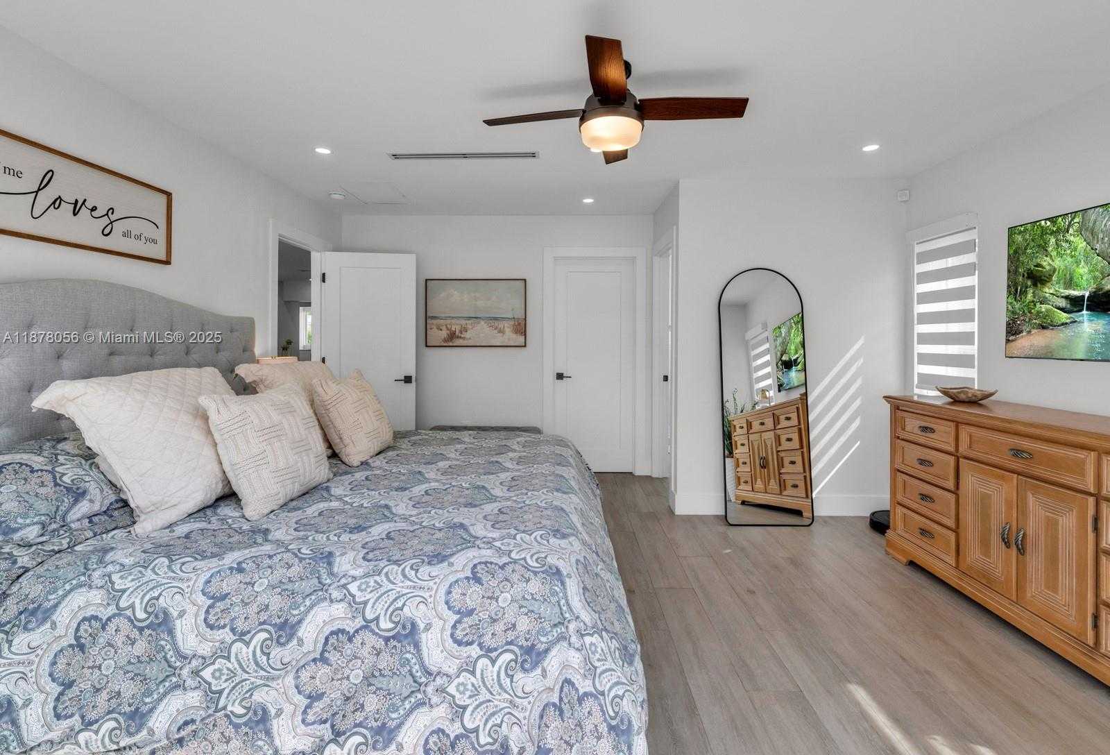 Small Image of 1206 MANGO ISLE, Fort Lauderdale Number 27