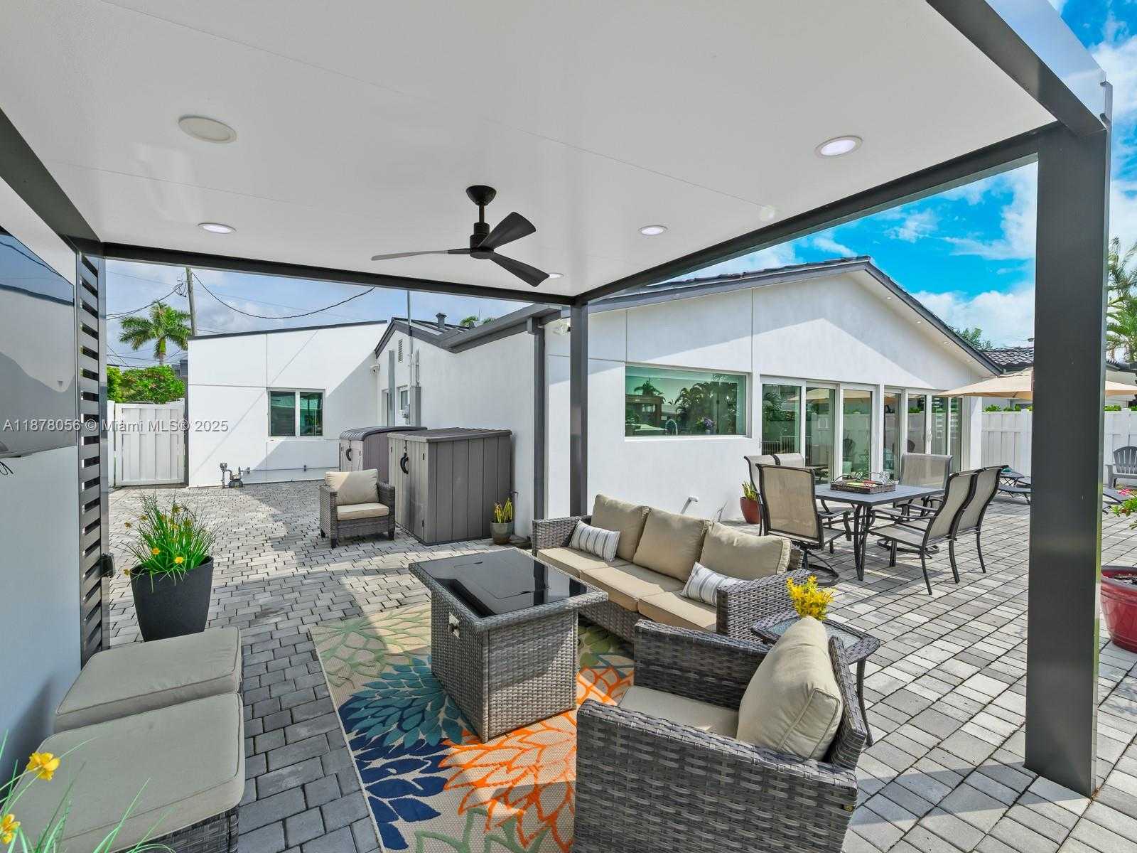 Small Image of 1206 MANGO ISLE, Fort Lauderdale Number 30