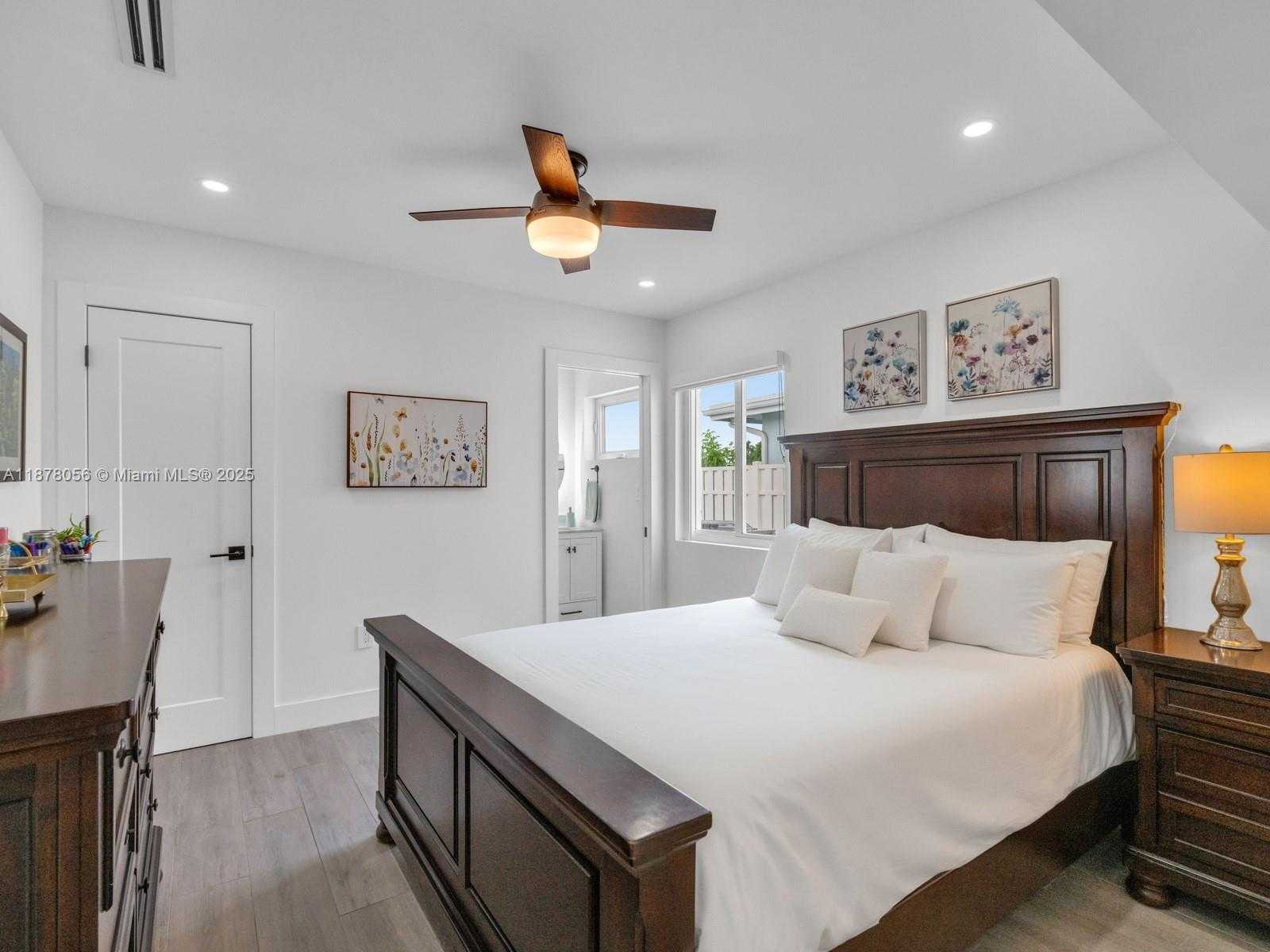 Small Image of 1206 MANGO ISLE, Fort Lauderdale Number 33