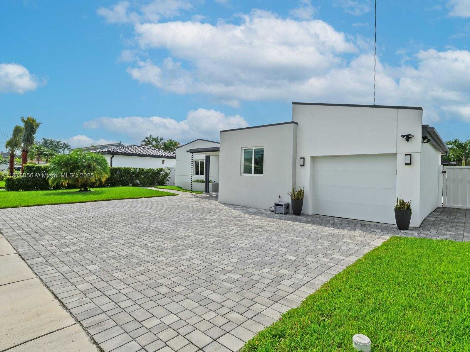 Small Image of 1206 MANGO ISLE, Fort Lauderdale Number 54