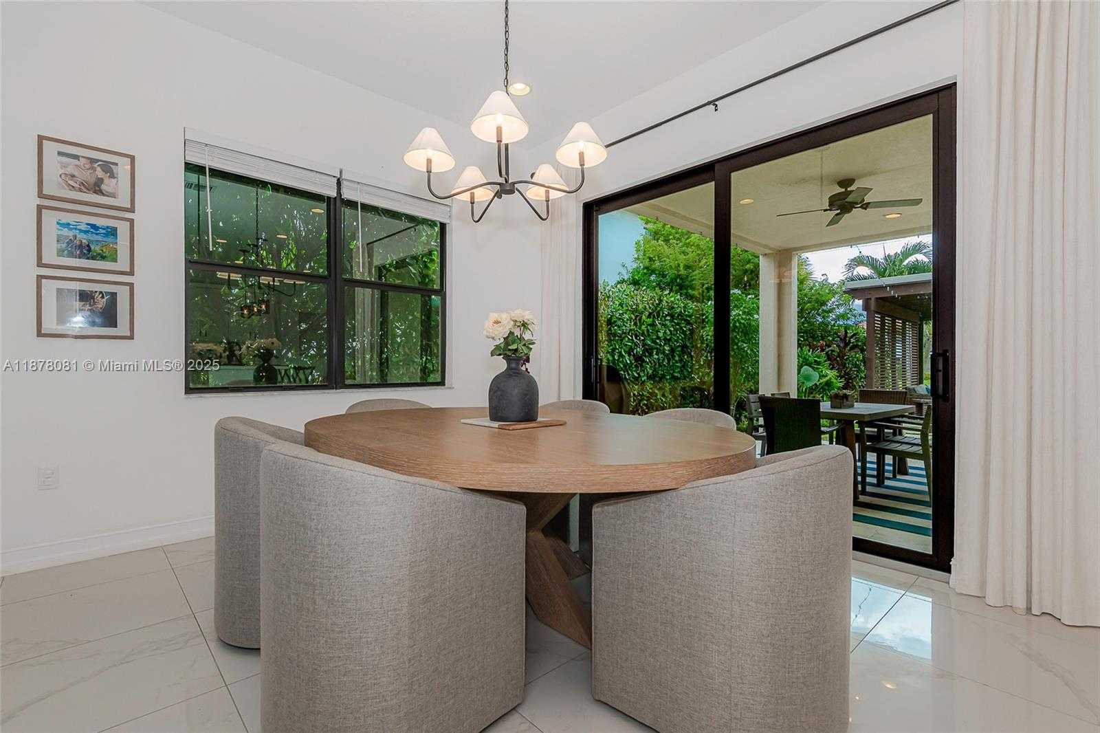Small Image of 11816 SOUTH WEST 13TH CT, Pembroke Pines Number 10