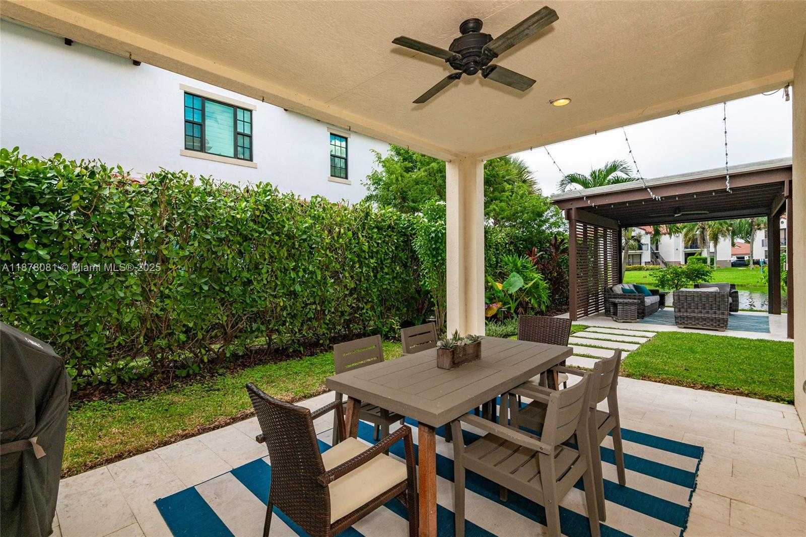 Small Image of 11816 SOUTH WEST 13TH CT, Pembroke Pines Number 11