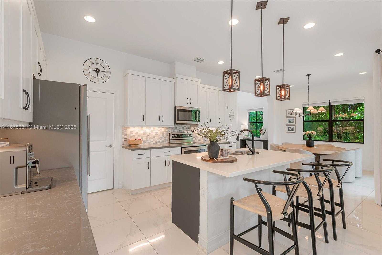 Small Image of 11816 SOUTH WEST 13TH CT, Pembroke Pines Number 18