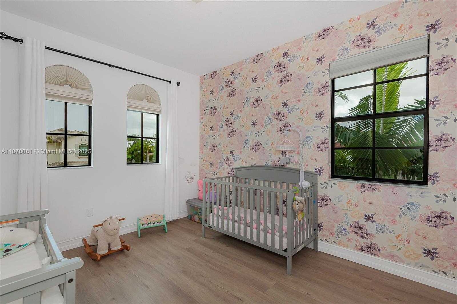 Small Image of 11816 SOUTH WEST 13TH CT, Pembroke Pines Number 49