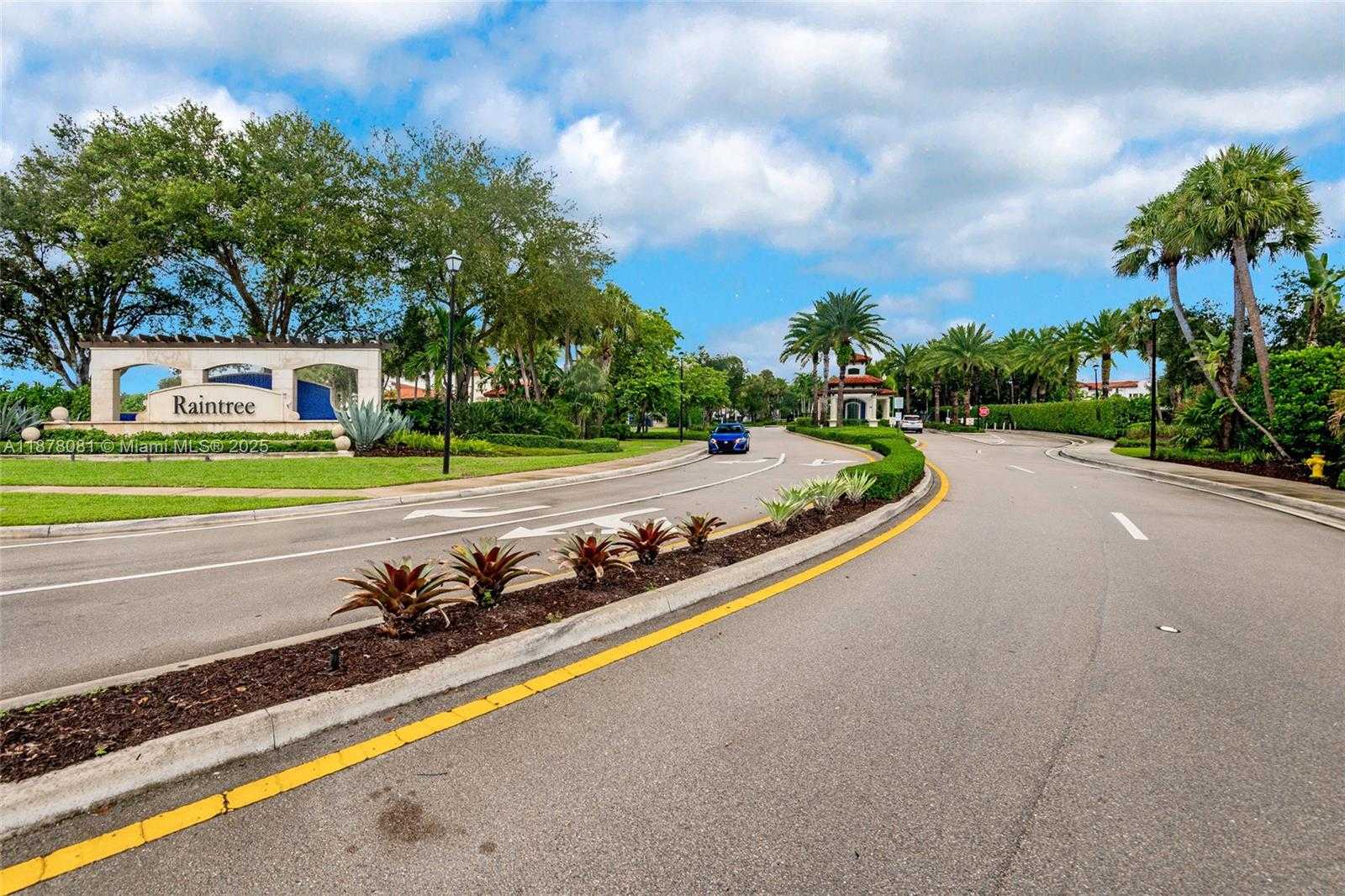 Small Image of 11816 SOUTH WEST 13TH CT, Pembroke Pines Number 65