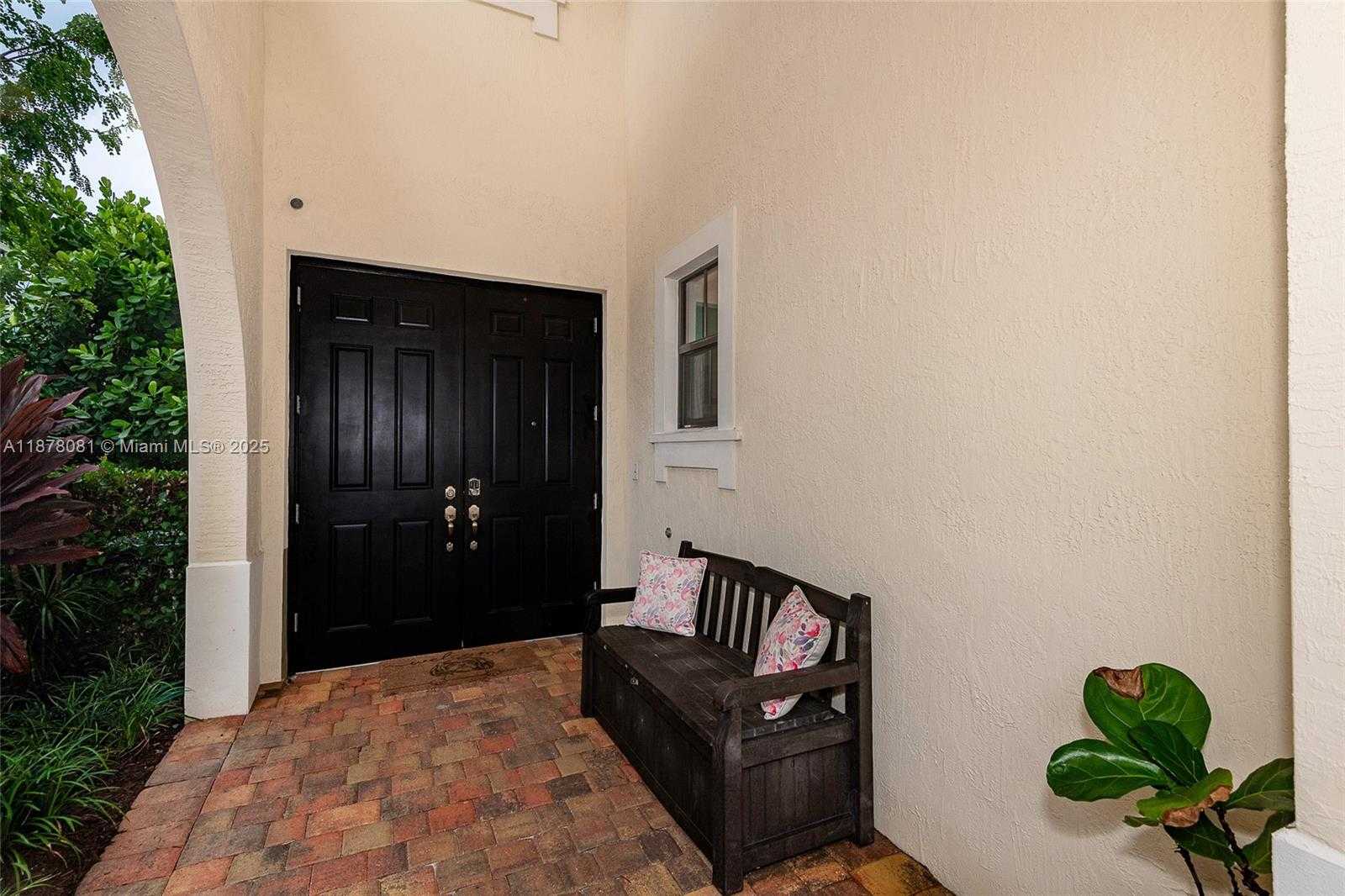 Small Image of 11816 SOUTH WEST 13TH CT, Pembroke Pines Number 7