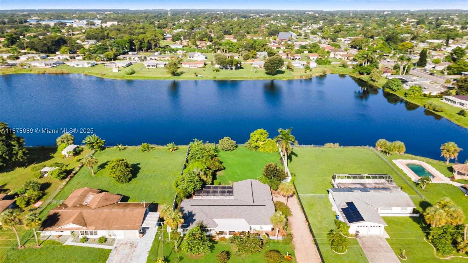 Small Image of 23 LINCOLN AVE, Lehigh Acres Number 31