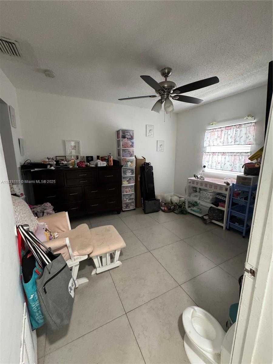 Small Image of 716 SOUTH WEST 11TH AVE, Homestead Number 10