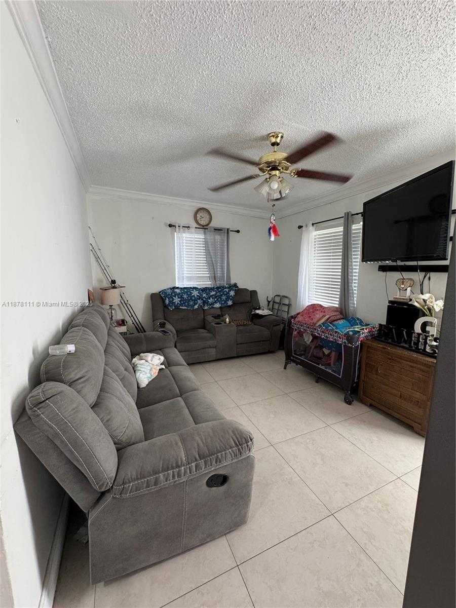 Small Image of 716 SOUTH WEST 11TH AVE, Homestead Number 4
