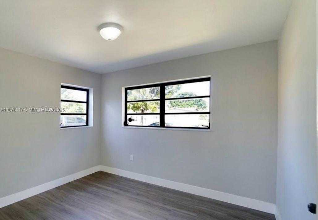Small Image of 1320 NORTH WEST 179TH ST, Miami Gardens Number 10