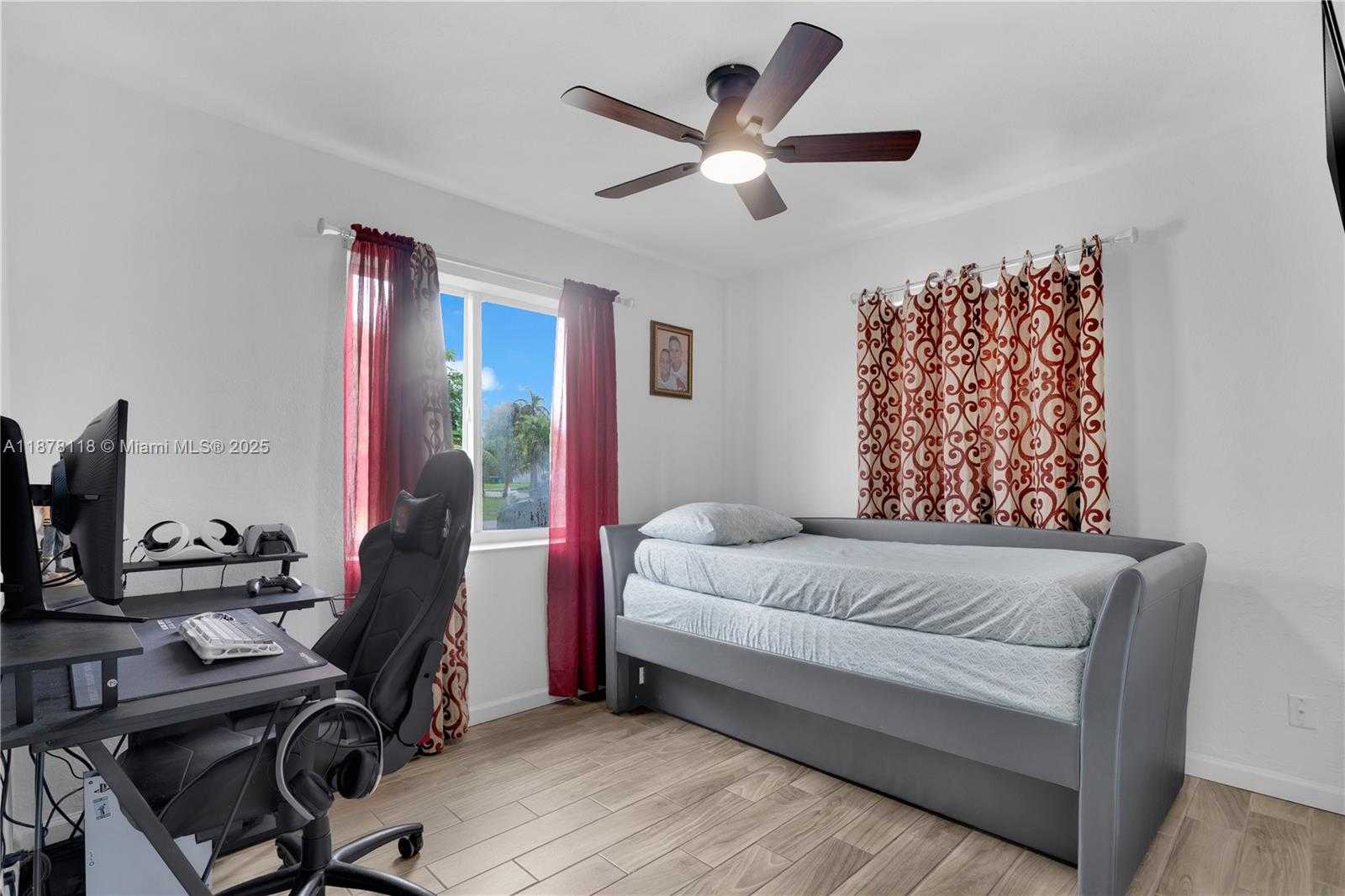 Small Image of 4390 SOUTH WEST 24TH ST, Fort Lauderdale Number 16