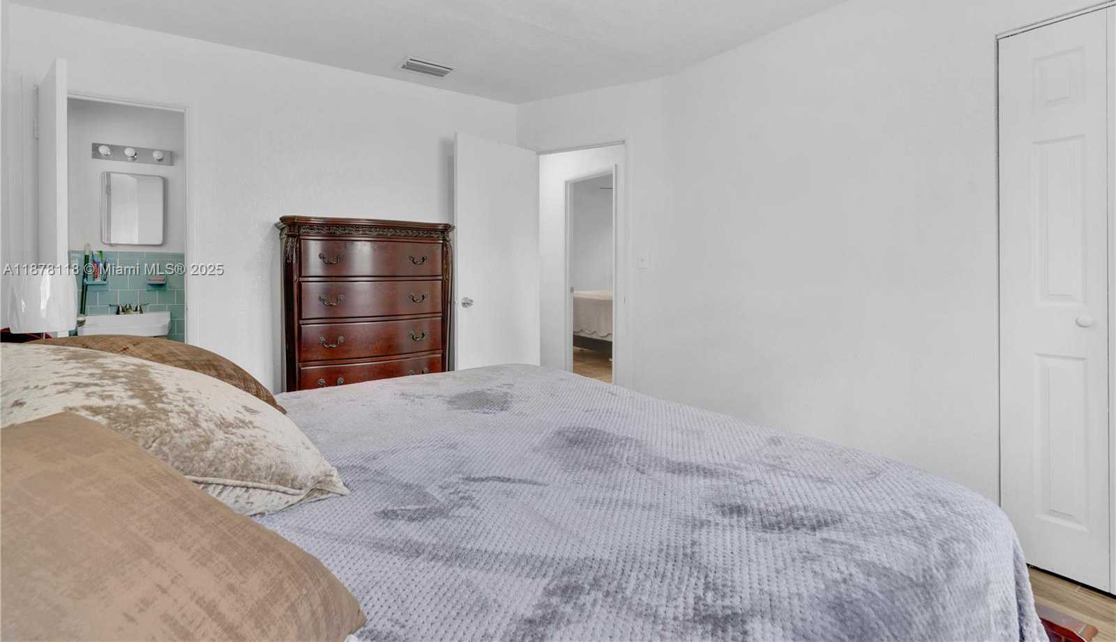 Small Image of 4390 SOUTH WEST 24TH ST, Fort Lauderdale Number 24