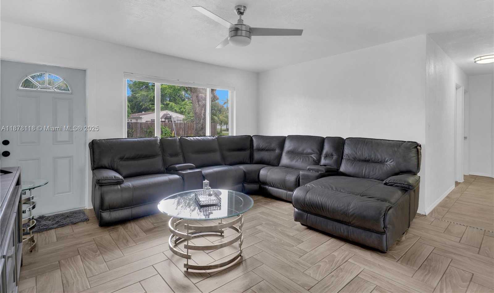 Small Image of 4390 SOUTH WEST 24TH ST, Fort Lauderdale Number 3