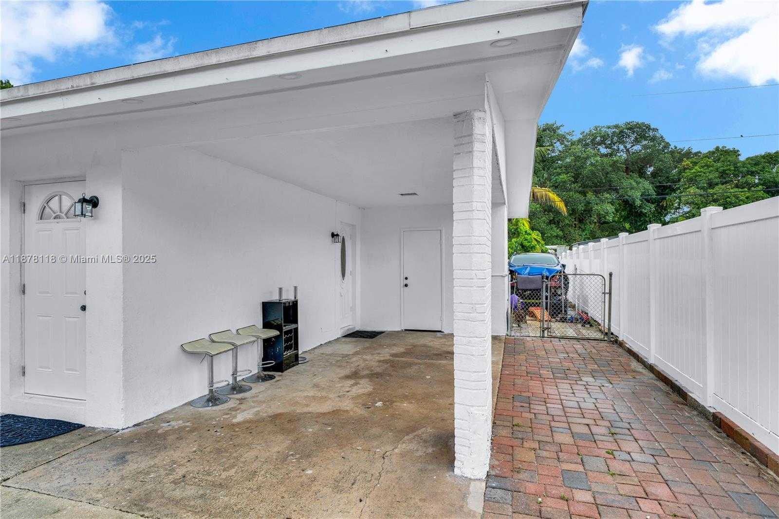 Small Image of 4390 SOUTH WEST 24TH ST, Fort Lauderdale Number 30