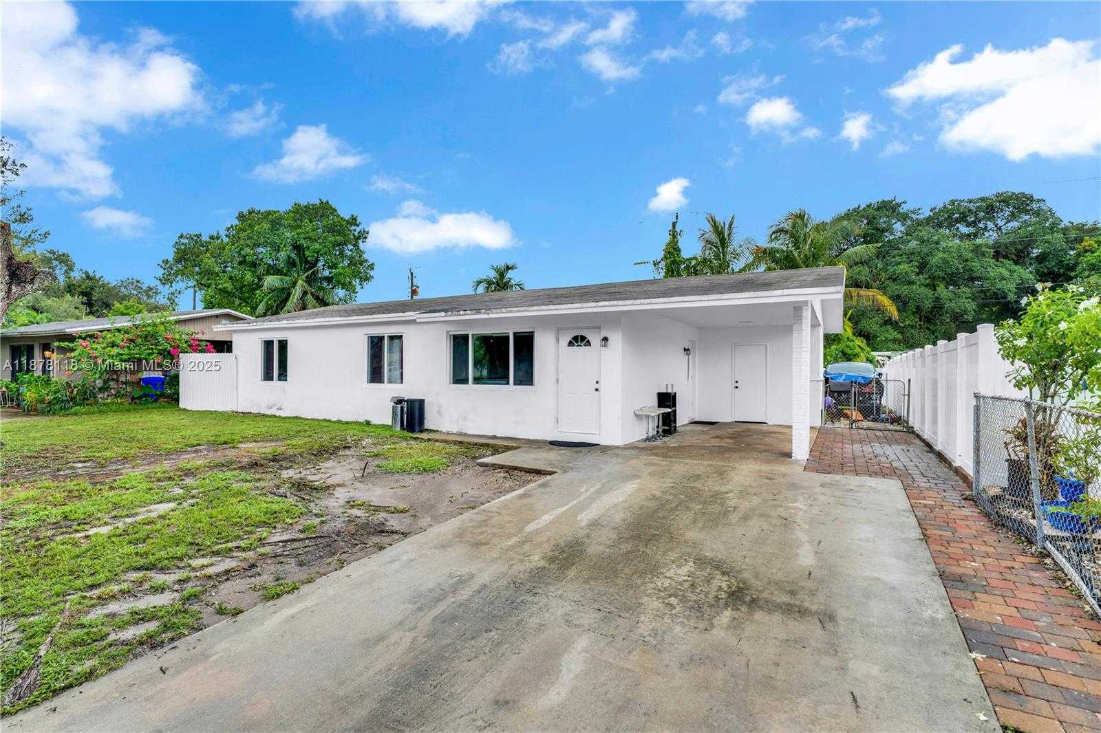 Small Image of 4390 SOUTH WEST 24TH ST, Fort Lauderdale Number 31