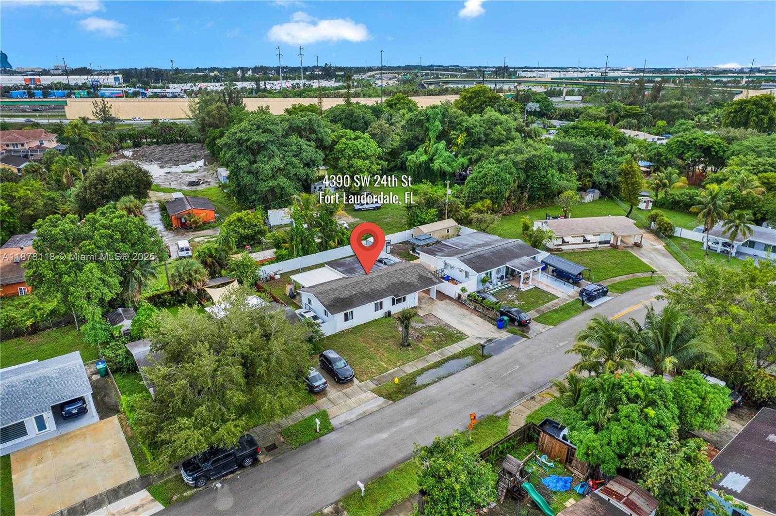 Small Image of 4390 SOUTH WEST 24TH ST, Fort Lauderdale Number 40