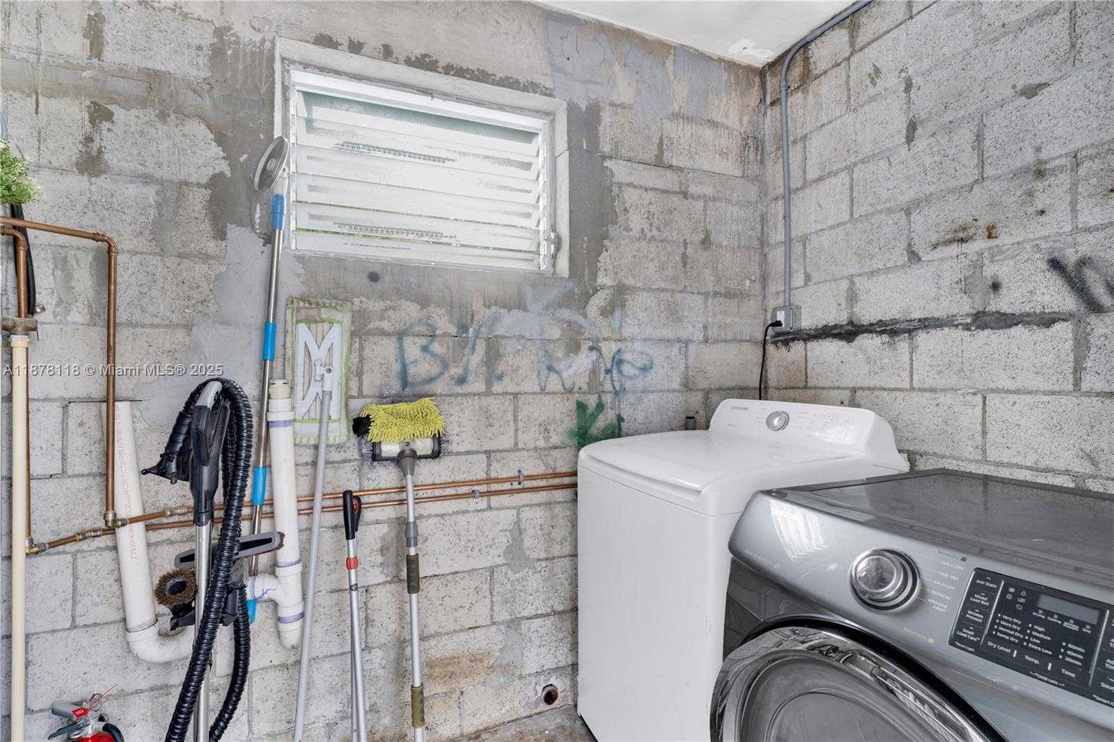 Small Image of 4390 SOUTH WEST 24TH ST, Fort Lauderdale Number 46