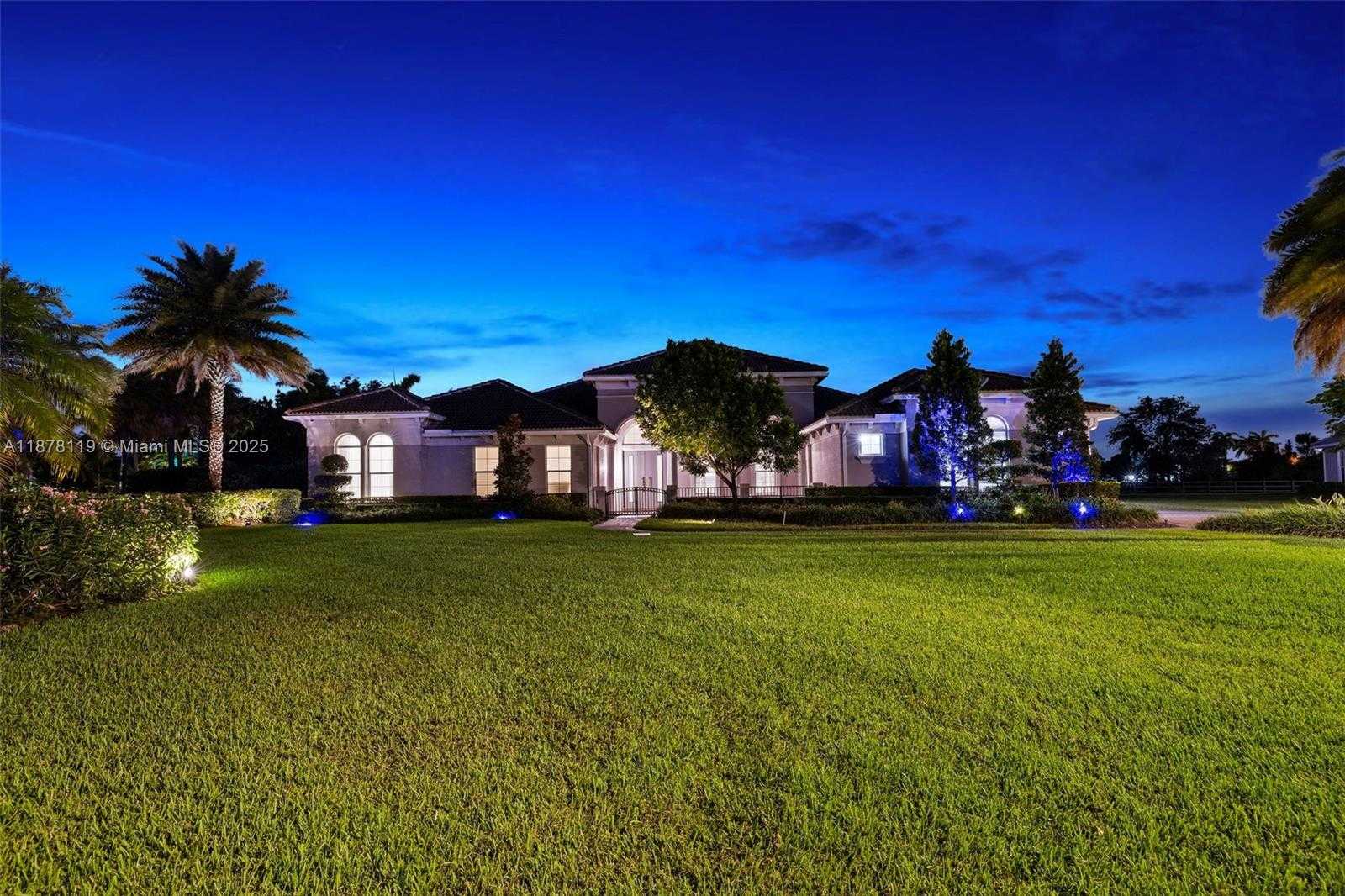 Small Image of 5795 NORTH STERLING RANCH DR, Davie Number 14
