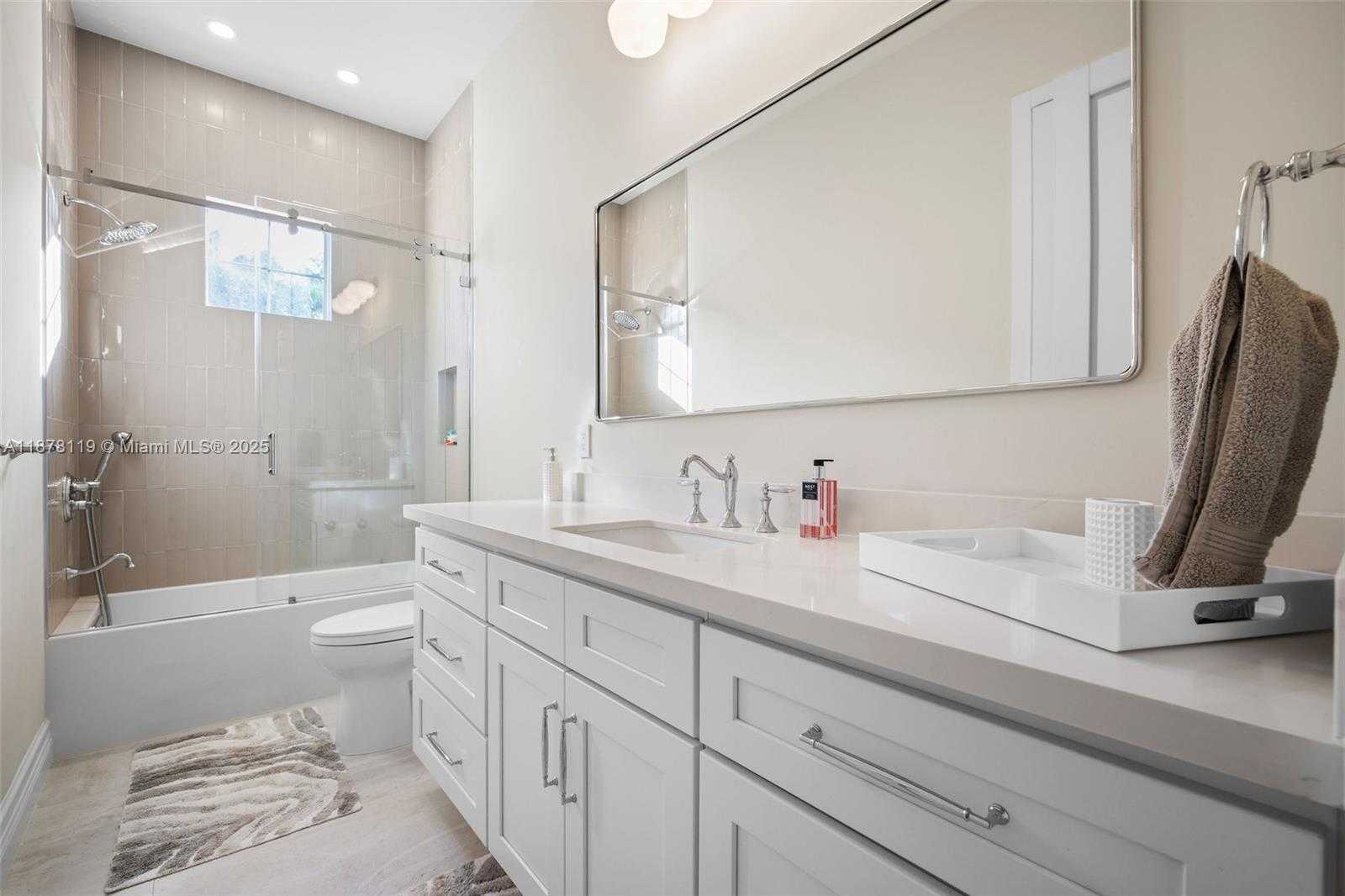 Small Image of 5795 NORTH STERLING RANCH DR, Davie Number 39