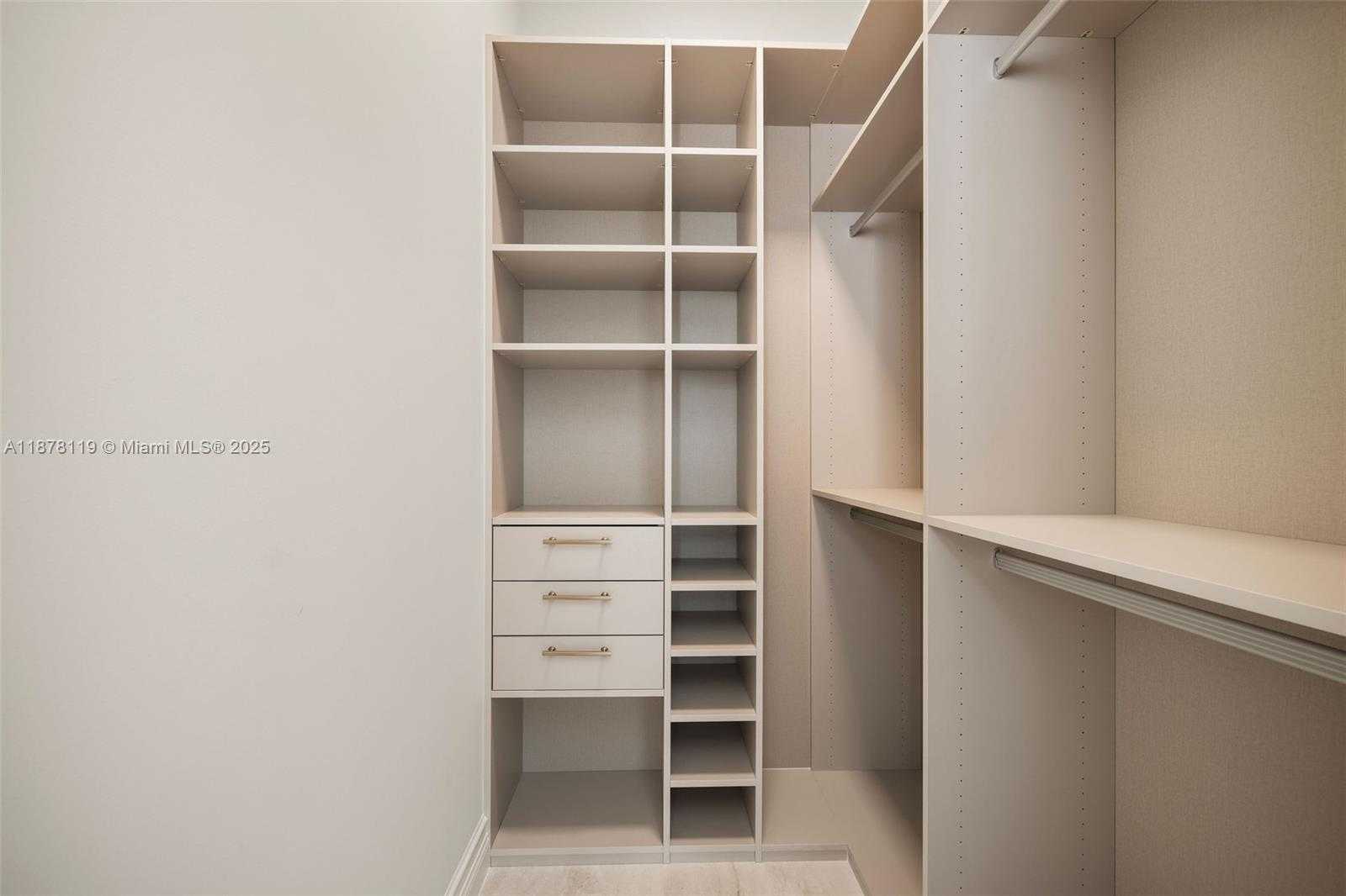 Small Image of 5795 NORTH STERLING RANCH DR, Davie Number 43
