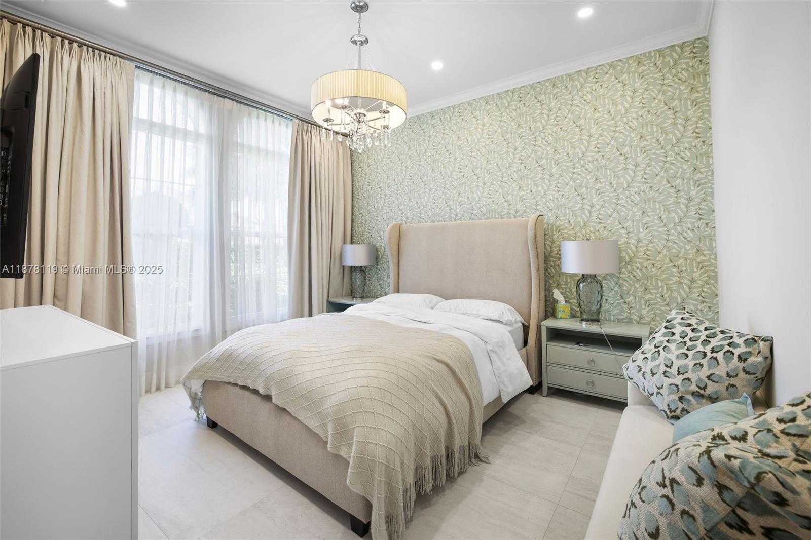 Small Image of 5795 NORTH STERLING RANCH DR, Davie Number 47