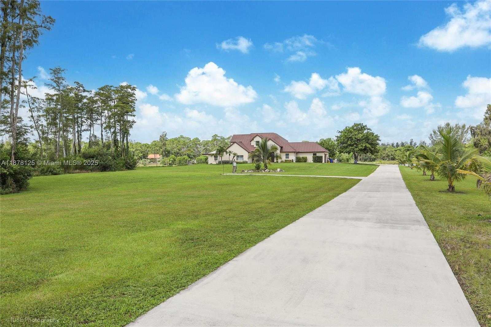Small Image of 5681 REYNOLDS RD, Wellington Number 20