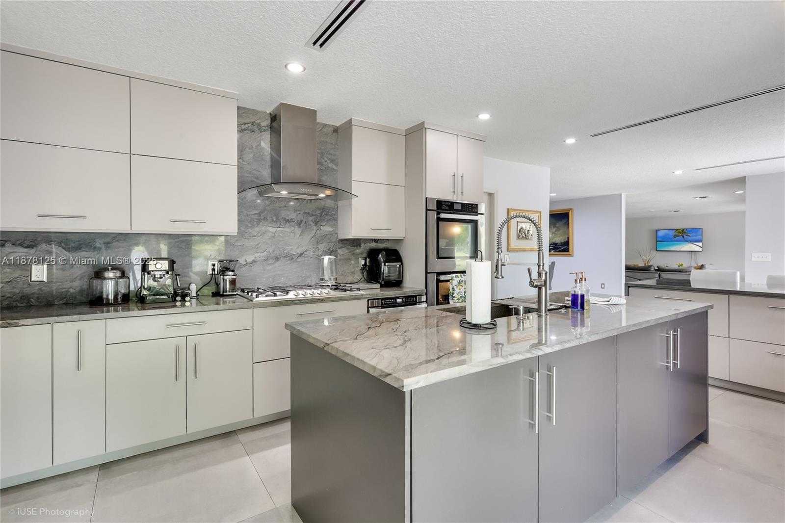 Small Image of 5681 REYNOLDS RD, Wellington Number 7