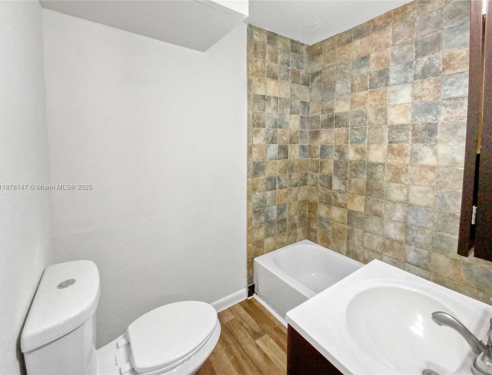 Small Image of 5334 MAYS DR, Other City - In The State Of Florida Number 21